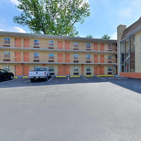 Americas Best Value Inn Media Philadelphia Exterior foto